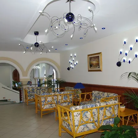 Belvedere Hotel 3*